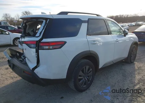 2024 Nissan Pathfinder Sv 4Wd z USA, uszkodzony, nr VIN 5N1DR3BC5RC290517